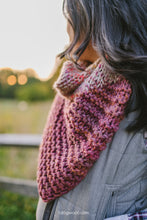 Load image into Gallery viewer, Duality Shawl