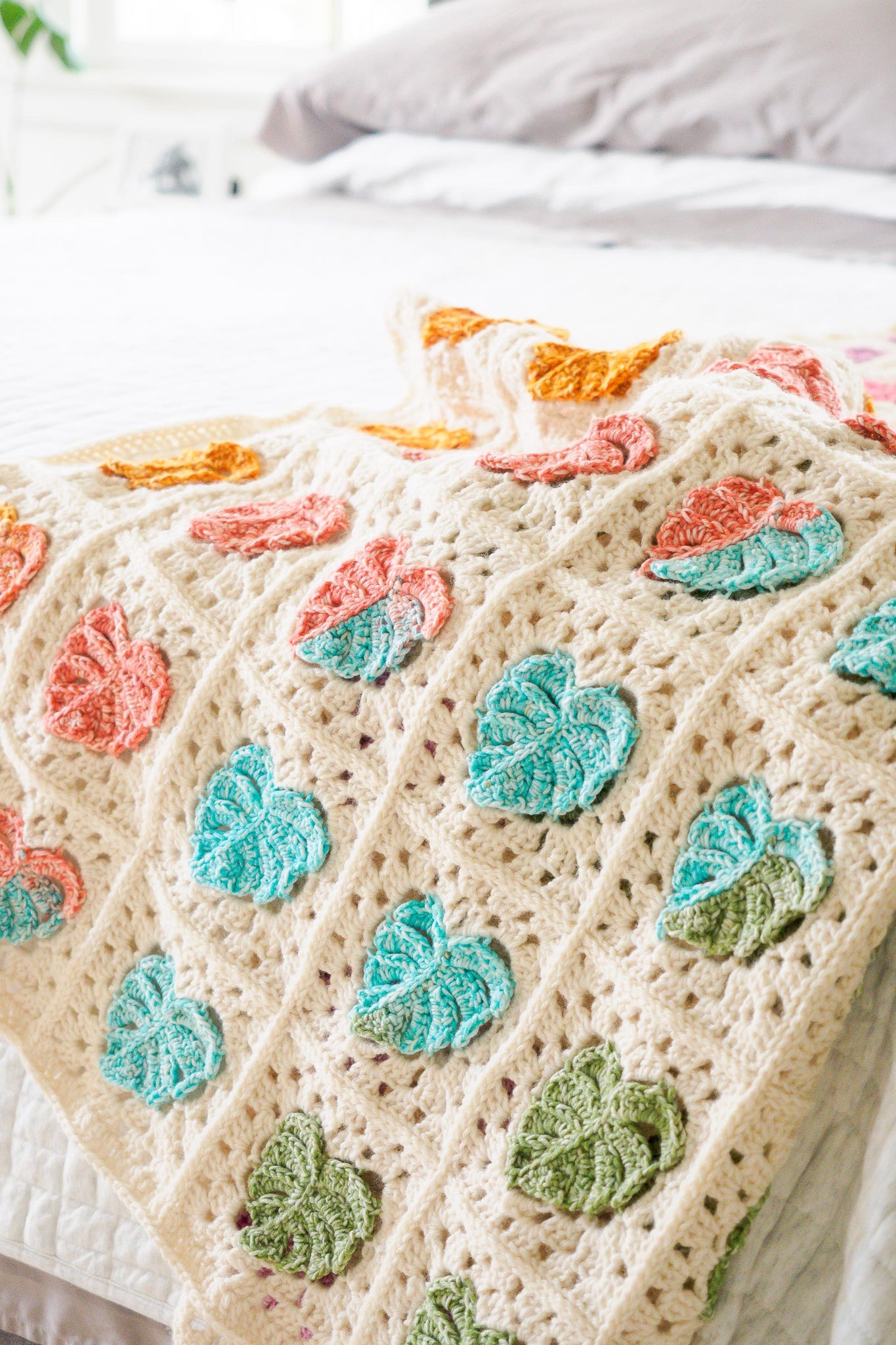 monstera crochet blanket Monstera Garden Blanket – One Dog Woof